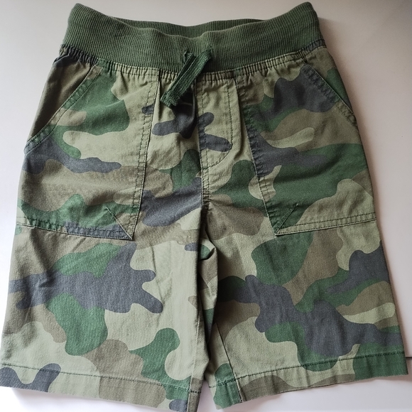 Faded Glory Camo Pull On Cargo Jogger Shorts | 8(M) | Olive Camouflage - Picture 6 of 6